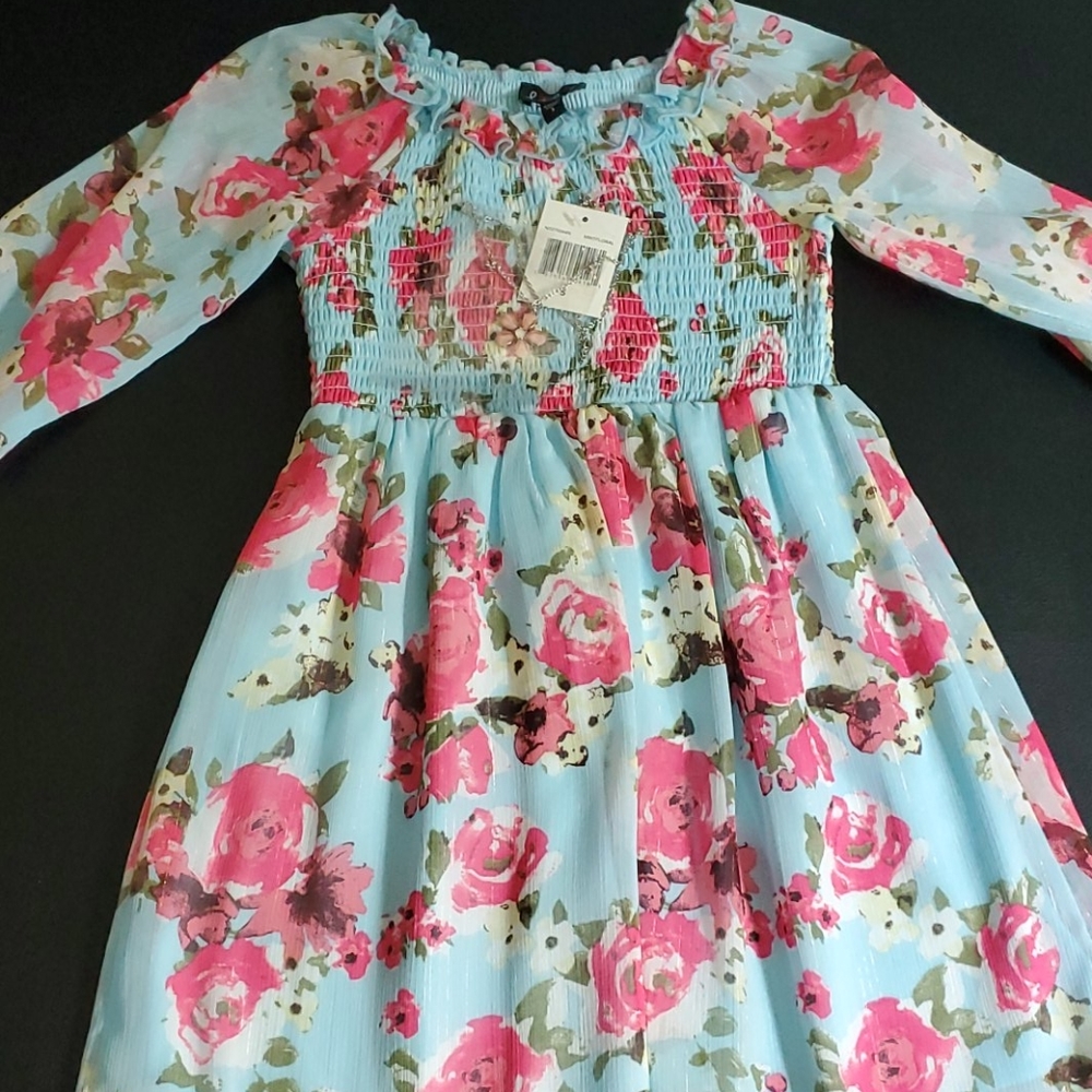 Girls dress